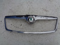 rámeček na přední masku na škodu octávii II, lift, 1Z0853661A