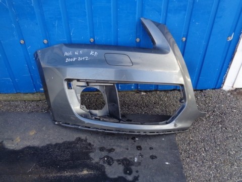 pravý přední roh nárazníku na audi q5, 8R0807438
