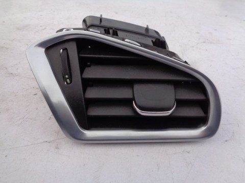 pravý přední výdech topení na citroen c4 B7