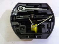 vklad do rezervy na citroen c4 B7, zvedák