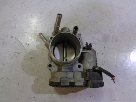 škrtící klapka na hyundai ix20 1,6 16V, 35100-2B150