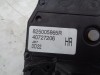 pravý zadní zámek na dveře na renault captur,825005865R