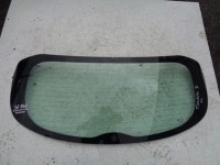 zadní sklo na hyundai tucson , na páté dveře,