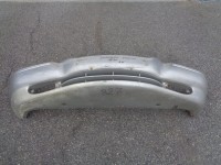 přední nárazník na chrysler stratus