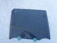 pravé zadní sklo na nissan juke, stahovací,