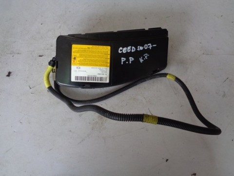 pravý boční sedačkový airbag na kiu ceed I, 607184901