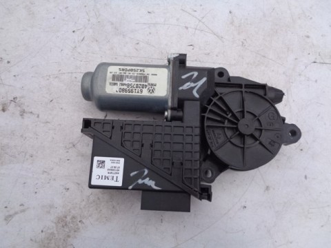 pravý přední motorek stahování okna na škodu fabii II 440774fr