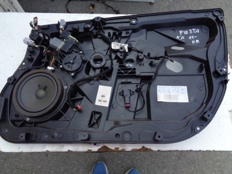 pravé přední stahování okna na ford fiestu mk7, elektrické