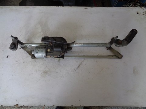 přední mechanismus stěračů na škodu octávii II,