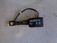 pravý přední zapínač pásu na suzuki celerio,