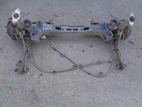 zadní náprava na hyundai i30 HB,