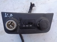 zásuvka na zapalovač na hyundai i30, aux, usb