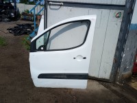 160. LEVÉ PŘEDNÍ DVEŘE CITROEN BERLINGO lll, BÍLÉ OD-08