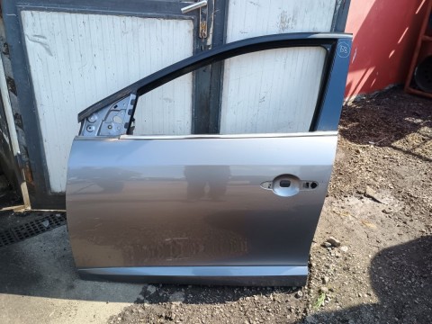 158. LEVÉ PŘEDNÍ DVEŘE RENAULT FLUENCE ŠEDÉ OD-10