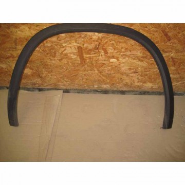 lem blatníku pravý zadní ŠKODA Kodiaq 565  565854820 - poškozené úchyty