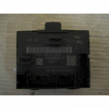 řídící jednotka dveří levá přední ŠKODA Superb III 3V0  5Q0959393E