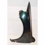 blatník přední levý VW Touareg 2007-  7L6 - poškozený