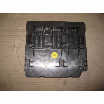 řídící jednotka palubní sítě VW Caddy IV lift 2K5 2015-  2K0937085AD