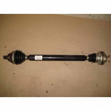 poloosa pravá VW Scirocco 1K8 lift 2015- 1,4 TSI  5K0407272A