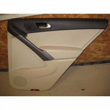 tapecírunk dveří pravý zadní VW Tiguan 5N0