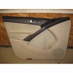 tapecírunk dveří levý přední VW Tiguan 5N0