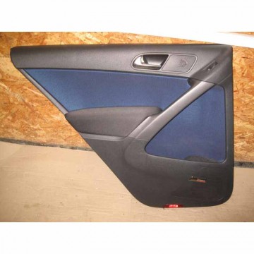 tapecírunk dveří zadní levý VW Tiguan 5N0