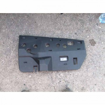 kryt pod palubní desku VW Touareg  7P1863082