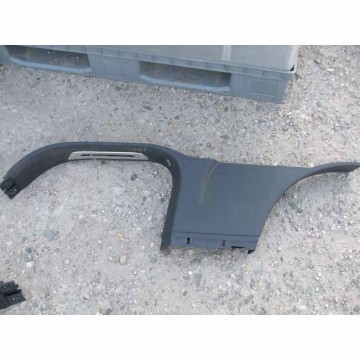 nástupní lišta pravá (stříbrná vložka) VW Touareg  7P0853370  82V