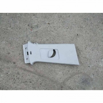 panel sloupku B horní pravý VW Tiguan 5N0  5N0867244B Y20