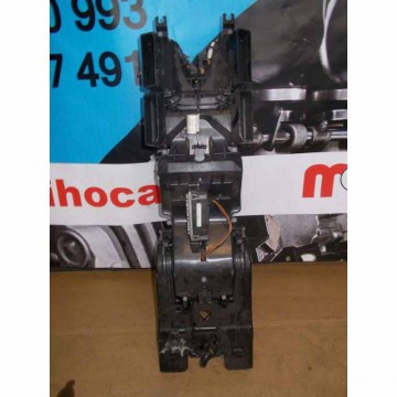 topení zadní AUDI A8