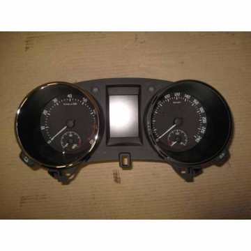 přístroje ŠKODA Yeti 5L0 lift 1,4 TSI  5L0920840S - chybí chrom. rámeček