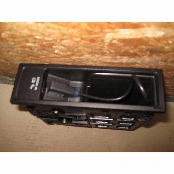 kastlík + řídící jednotka multimédia VW Scirocco 1K8  5N0035342G  5N0035344F