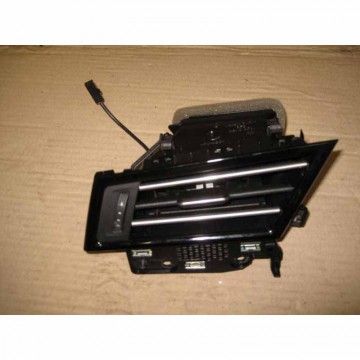 výdech ventilace levý VW Passat B8 3G0  3G1819701C