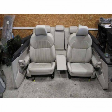 interiér - Laurin & Klement, všechna sedadla vyhřívaná ŠKODA Superb III 3V0 sedan