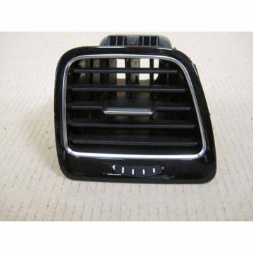 výdech ventilace pravý VW Scirocco 1K8 lift 15-  1K8819704  YI2