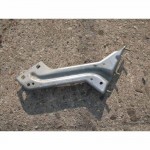 držák předního blatníku levý Audi Q5 8R0  8R0821135