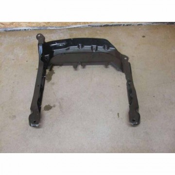 držák sedadla VW Touareg 7P6  7P0881678A
