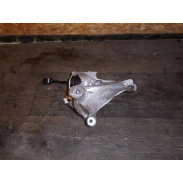 držák motoru levý AUDI A5 8W6 F5 2,0 TDi DEU  4M0199307AD