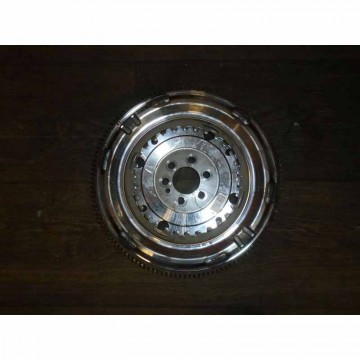 setrvačník ŠKODA Fabia III 6V0 1,0 TSi 81 KW 7A  04C105266D