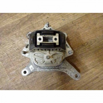 silentblok převodovky VW Touareg III 760 4,0 TDi RWG 8A 4x4  8W0399156AT  4M0399118K