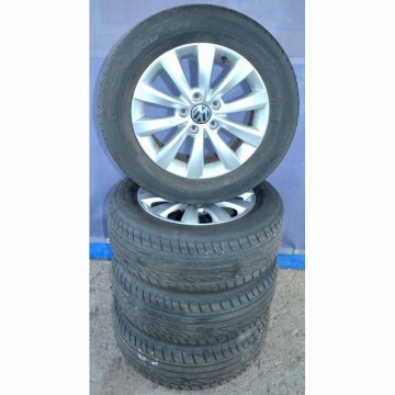 VW New Beetle 5C5 sada kol s pneu 215/60 R16 6,5Jx16H2 ET44  56D601025C