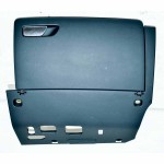 kastlík spolujezdce AUDI A3 8V0  8V1857035B  6PS
