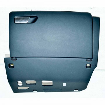 kastlík spolujezdce AUDI A3 8V0  8V1857035B  6PS