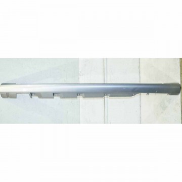 prahová lišta levá AUDI A8 4H0 lift  4H0853855F  Z7G - poškozená