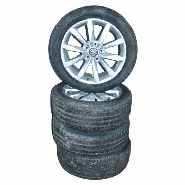 VW Golf VII 5G0 sada kol DIJON s pneu 225/45 R17 7Jx17H2 ET49  5G0601025CH  8Z8