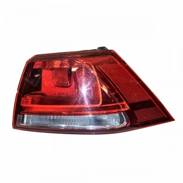 lampa zadní pravá VW Golf VII 5G0 HB  5G0945096M - poškozená