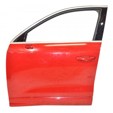 dveře přední levé AUDI Q3 83A  83A831051C  83A831051D (Holé)