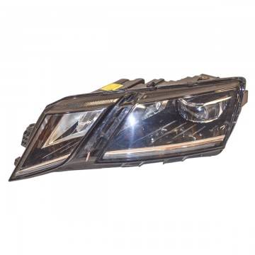 světlomet přední levý - holý LED ŠKODA Octavia III 5E0 lift  5E1941017E - poškozený
