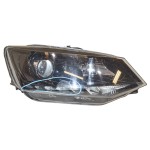 světlomet přední pravý - halogenový s čočkou LED ŠKODA Fabia III 6V0  6V1941016A - poškoz.