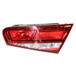 lampa zadní pravá - vnitřní do pátých dveří AUDI A3 8V0 lift 3DV  8V3945076 - lehce poškr.